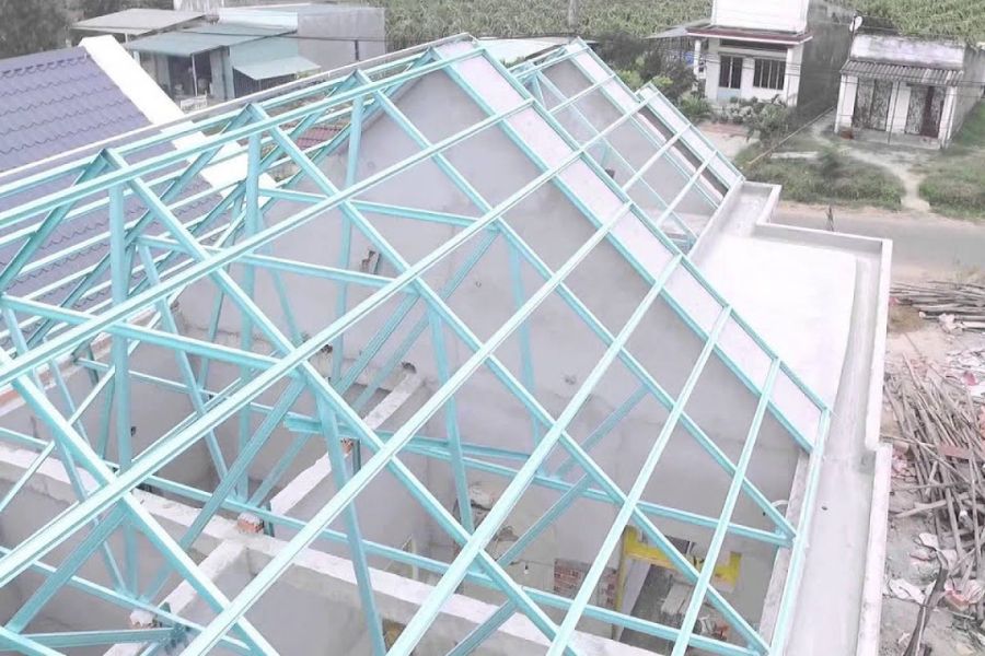 CÁCH ĐÁNH GIÁ CHẤT LƯỢNG TÔN VÀ XÀ GỒ TRƯỚC KHI LẮP DỰNG KHUNG MÁI