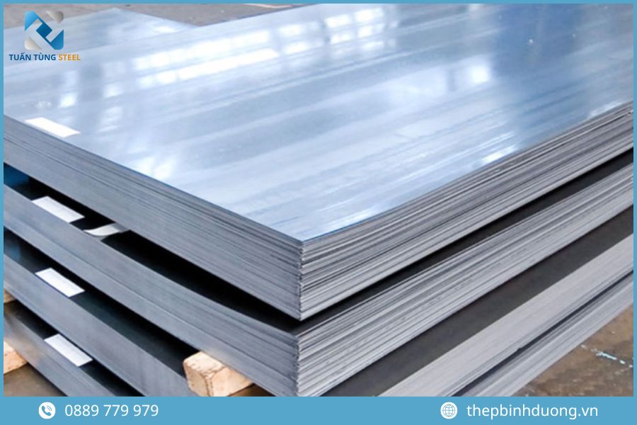 Ưu điểm nổi bật của tấm thép trong chế tạo cơ khí