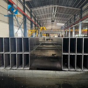 Thép vuông hộp đen size lớn